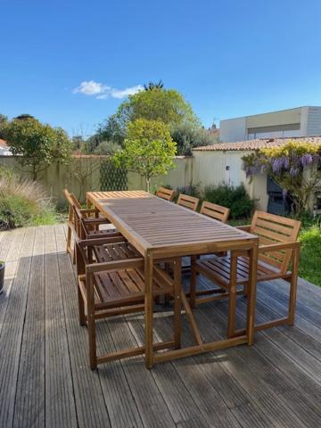Maison Centre Ville Avec Jardin , Terrasse, Et Garage Velos Λα Ροσέλ Εξωτερικό φωτογραφία